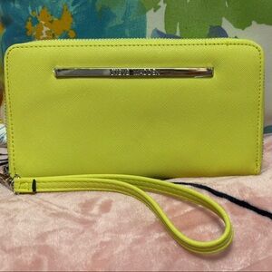 Steve Madden Green Wallet with Wrist Strap and Metallic Accent